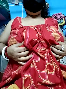 Snapshot of BERRY_00 chatting on October 5, 6:13 pm BERRY 00 online show from October 5, 6:13 pm