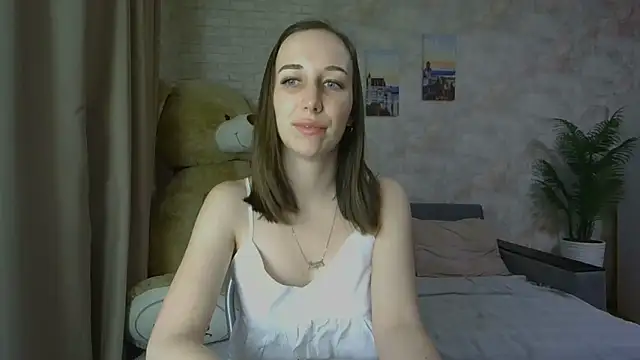 Snapshot of Anika_bloom chatting on October 19, 6:10 pm Anika bloom online show from October 19, 6:10 pm