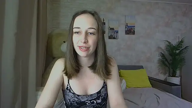 Snapshot of Anika_bloom chatting on October 25, 7:10 pm Anika bloom online show from October 25, 7:10 pm