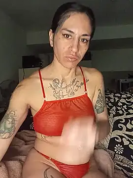 Snapshot of LaCristinatrans chatting on October 27, 6:57 pm LaCristinatrans online show from October 27, 6:57 pm