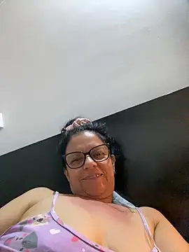 Sharongirl07 online show from December 17, 6:50 am