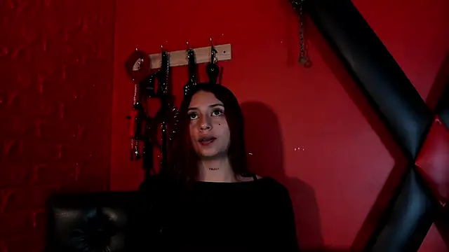 Monttserratt online show from November 4, 7:41 pm