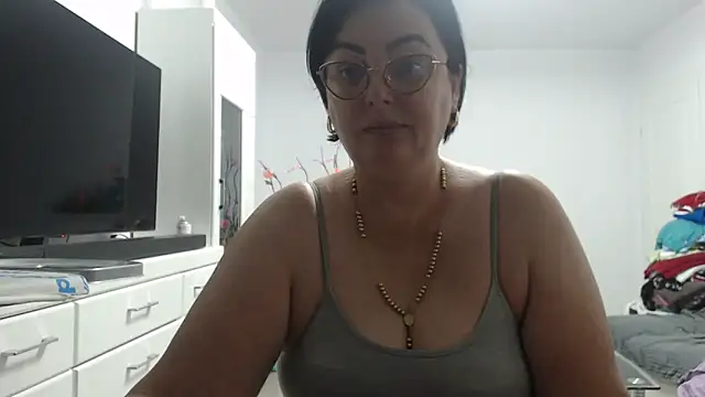 Amandamuller1982 online show from September 22, 1:48 am