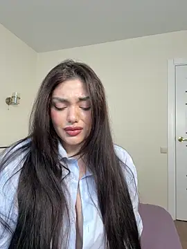 Sweet Khalifa  online show from June 8, 2:29 pm