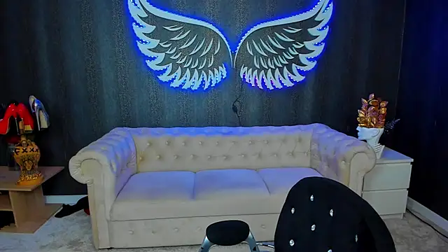 Snapshot of anemarieejolie chatting on October 5, 6:57 pm anemarieejolie online show from October 5, 6:57 pm