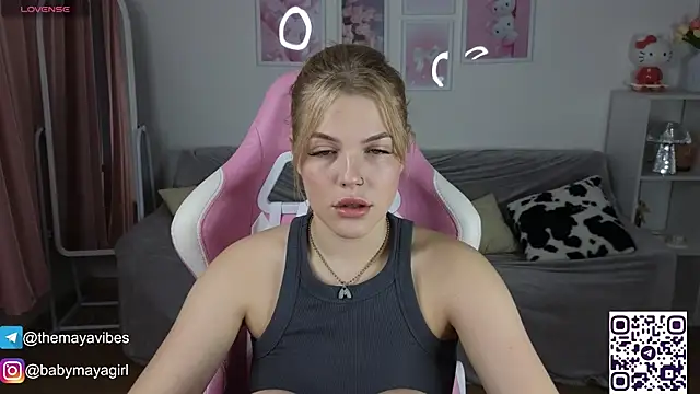 Snapshot of Maya_Rave chatting on October 1, 3:55 am Maya Rave online show from October 1, 3:55 am