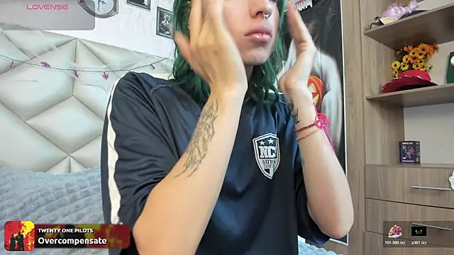 Snapshot of Im_gaia chatting on October 20, 12:41 pm Im gaia online show from October 20, 12:41 pm