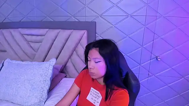 AikoLee  online show from October 7, 8:41 am