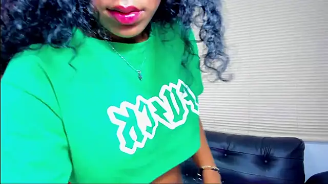 Edelaine rogers online show from December 15, 7:35 am