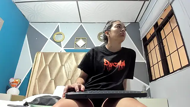 Snapshot of Mia_scarlet69 chatting on September 22, 12:03 pm Mia scarlet69 online show from September 22, 12:03 pm