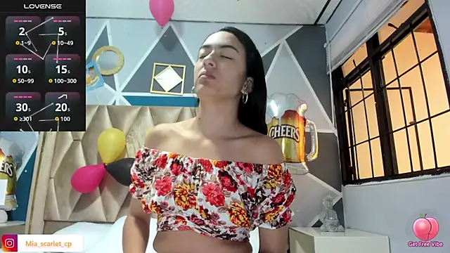 Snapshot of Mia_scarlet69 chatting on October 4, 12:22 pm Mia scarlet69 online show from October 4, 12:22 pm