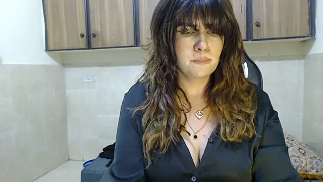 pareeti online show from February 16, 4:07 pm