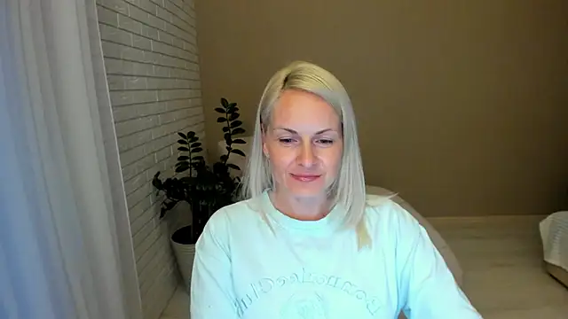 Alicee Gracee online show from September 9, 3:34 pm