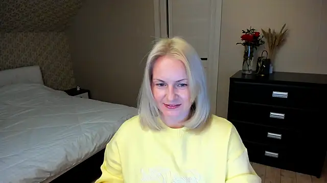 Alicee Gracee online show from November 15, 4:08 pm