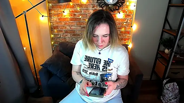 Ozalin Green online show from September 21, 7:34 pm