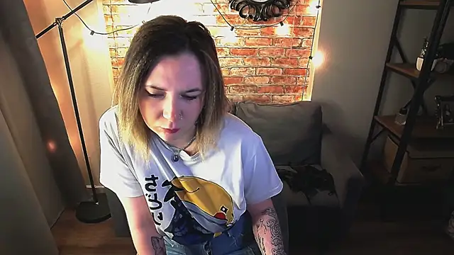 Ozalin Green online show from October 22, 5:45 am