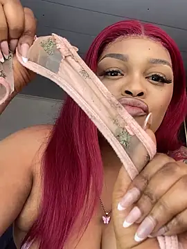 Snapshot of Naughty-Mel chatting on October 3, 7:24 am Naughty-Mel online show from October 3, 7:24 am