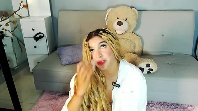 zoey-fox online show from October 12, 2:03 am