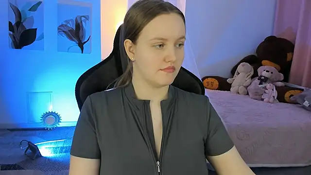 KellyPoter online show from February 24, 10:03 am