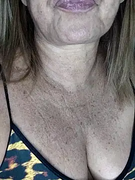 Snapshot of Kasandra_Ho chatting on October 3, 8:19 am Kasandra Ho online show from October 3, 8:19 am