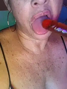 Kasandra Ho online show from February 15, 6:07 pm