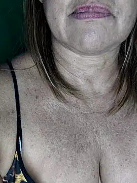 Snapshot of Kasandra_Ho chatting on September 25, 1:48 am Kasandra Ho online show from September 25, 1:48 am