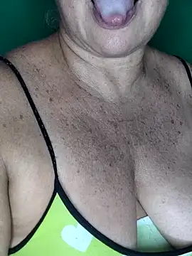 Snapshot of Kasandra_Ho chatting on October 30, 1:41 am Kasandra Ho online show from October 30, 1:41 am