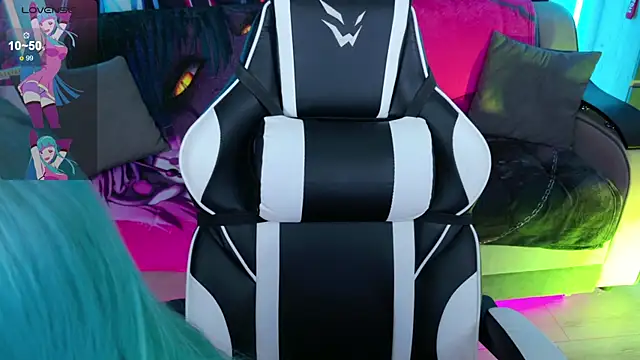 Aurora Natsuki online show from April 12, 11:35 am