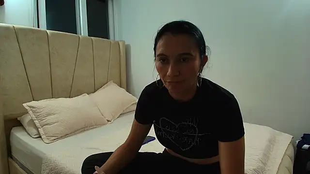 gracekelly12 online show from October 1, 1:54 am