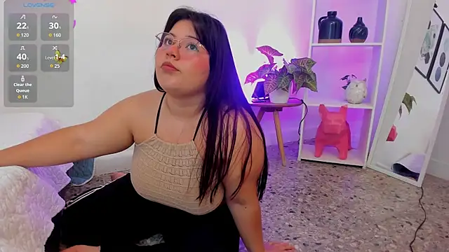 Abriil7 online show from October 3, 4:17 am