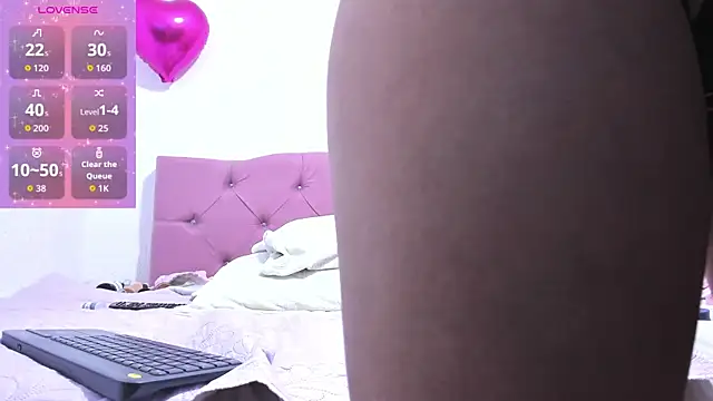 Snapshot of Melinaa-sex chatting on October 10, 11:59 am Melinaa-sex online show from October 10, 11:59 am