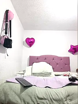 Snapshot of Melinaa-sex chatting on October 24, 12:12 pm Melinaa-sex online show from October 24, 12:12 pm