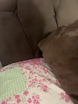 Snapshot of hotskinny1 chatting on October 29, 3:11 am hotskinny1 online show from October 29, 3:11 am