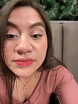 Snapshot of Iam__Cristal chatting on October 24, 2:40 am Iam  Cristal online show from October 24, 2:40 am