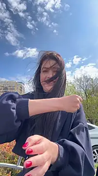 KikiWatson online show from April 15, 8:04 am