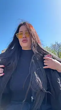 KikiWatson online show from April 17, 8:05 am