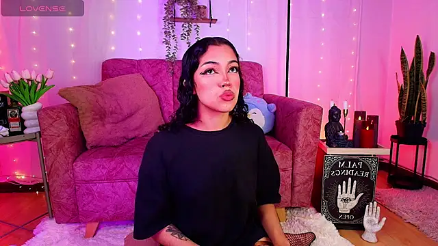 Sara Jhonson online show from May 20, 1:57 am