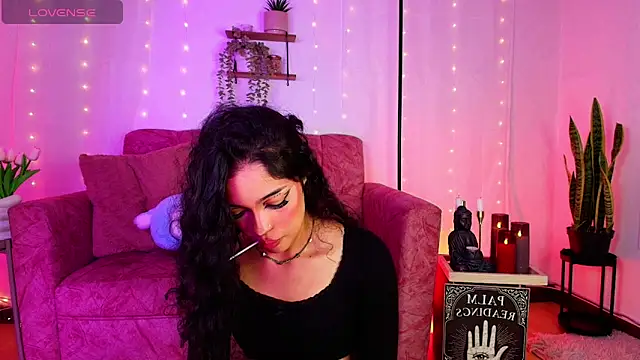 Sara Jhonson online show from May 16, 1:52 am