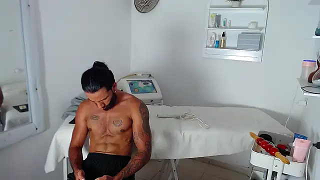  jhon connor  online show from March 28, 7:35 pm