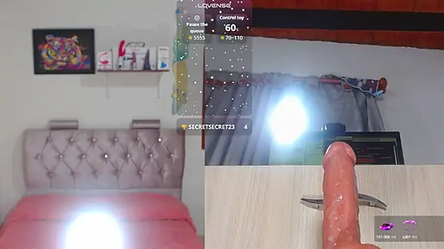 Snapshot of sharlotte_funny chatting on September 23, 6:17 pm sharlotte funny online show from September 23, 6:17 pm