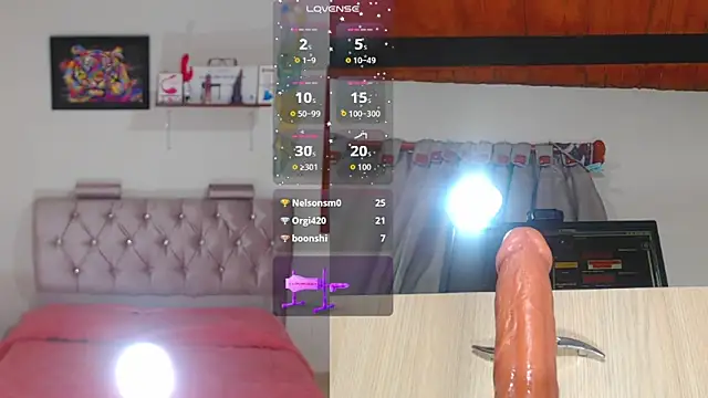 Snapshot of sharlotte_funny chatting on October 14, 7:27 pm sharlotte funny online show from October 14, 7:27 pm