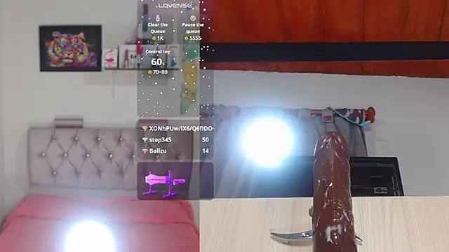 Snapshot of sharlotte_funny chatting on October 9, 6:56 pm sharlotte funny online show from October 9, 6:56 pm