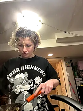 sluttysmiley online show from December 17, 4:05 am