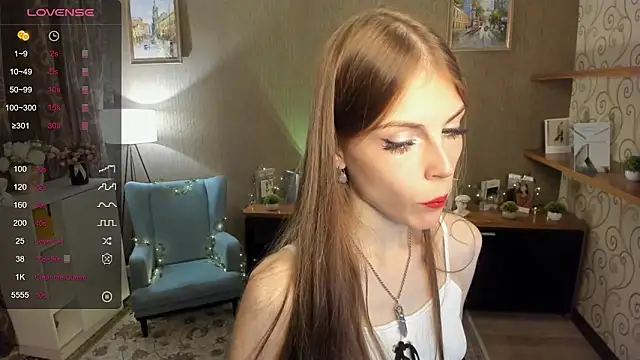 Snapshot of DarleneHatt chatting on September 12, 10:39 pm DarleneHatt online show from September 12, 10:39 pm