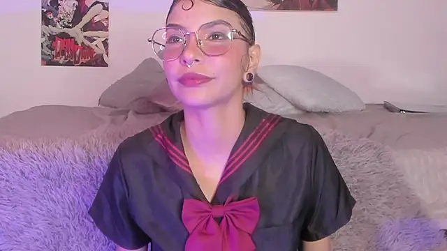 Luna-Chann online show from November 5, 10:59 pm