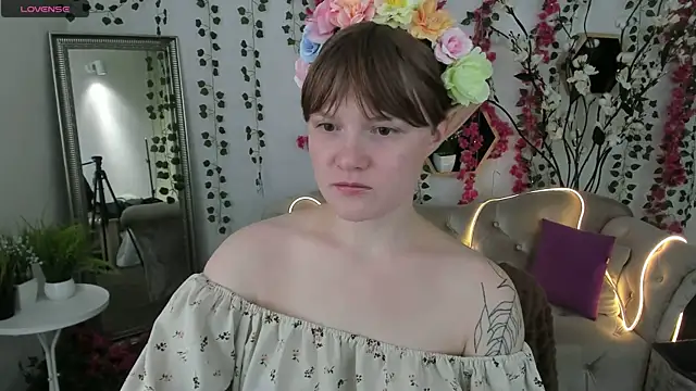 DreamyLuna online show from October 3, 8:14 pm