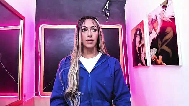 Snapshot of Isabella_stanford2 chatting on October 8, 10:14 pm Isabella stanford2 online show from October 8, 10:14 pm