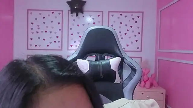 stephania t online show from October 20, 12:19 pm