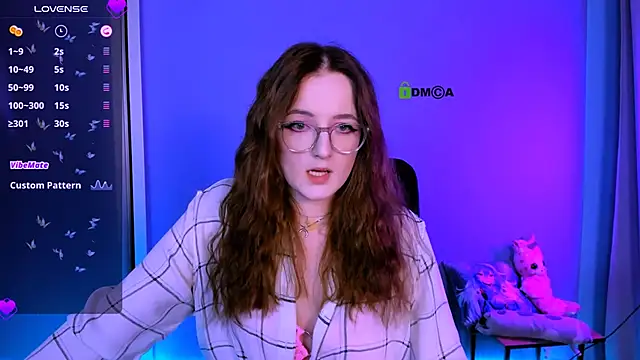 luna berryy online show from November 18, 8:54 pm