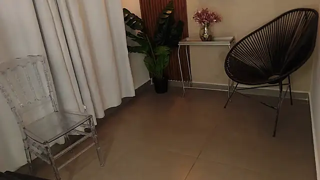 Sharlotte Milk online show from January 6, 5:38 pm